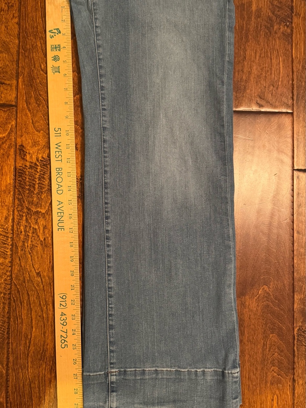 Chico's Light Blue Wide-Leg Denim Jeans Pull On 10R Patch Pockets - Picture 8 of 10